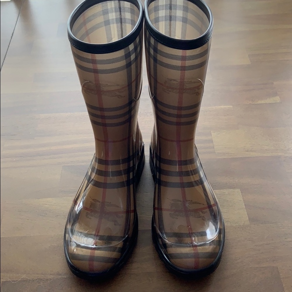 Burberry rain boots